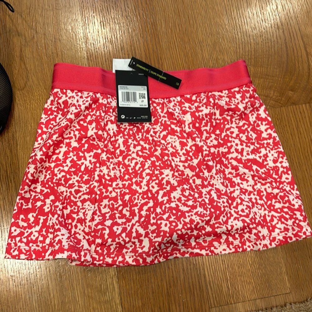 brand new dri fit standard fit nike tennis skirt size xs